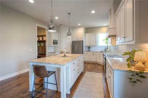 $655,000 | 19034 West 166th Terrace, Olathe, KS 66062