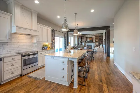 $655,000 | 19034 West 166th Terrace, Olathe, KS 66062