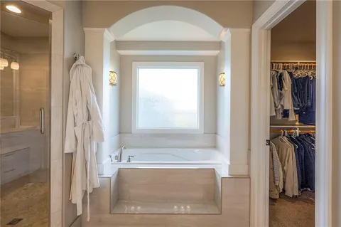 $655,000 | 19034 West 166th Terrace, Olathe, KS 66062