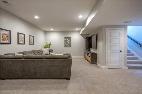 $655,000 | 19034 West 166th Terrace, Olathe, KS 66062