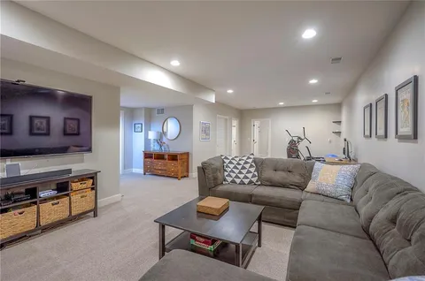 $655,000 | 19034 West 166th Terrace, Olathe, KS 66062