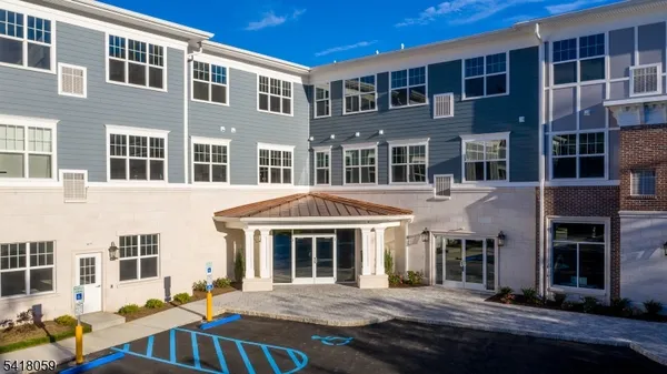 $2,900 | 663 Springfield Avenue, Unit 53, Berkeley Heights, NJ 07922