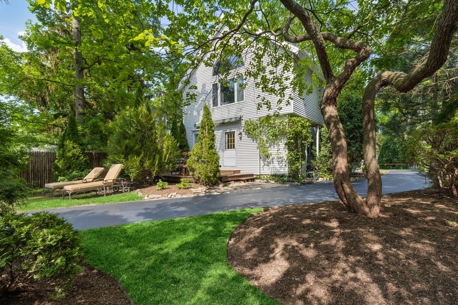 1250 Edgewood Road Lake Forest, IL 60045 - Photo 19 of 21