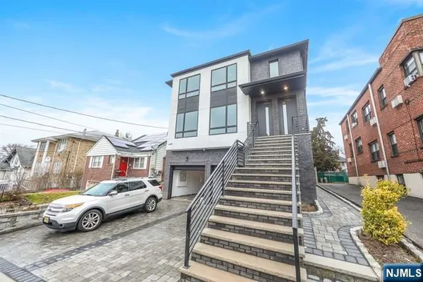 $4,800 | 71 Henry Avenue, Unit 1, Palisades Park, NJ 07650