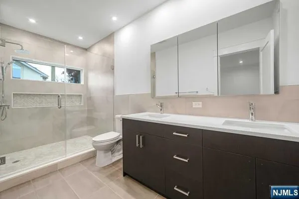 $4,800 | 71 Henry Avenue, Unit 1, Palisades Park, NJ 07650