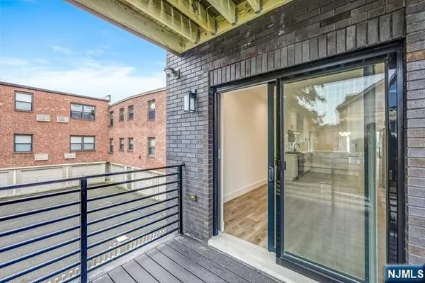 $4,800 | 71 Henry Avenue, Unit 1, Palisades Park, NJ 07650