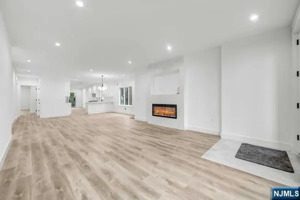 $4,800 | 71 Henry Avenue, Unit 1, Palisades Park, NJ 07650