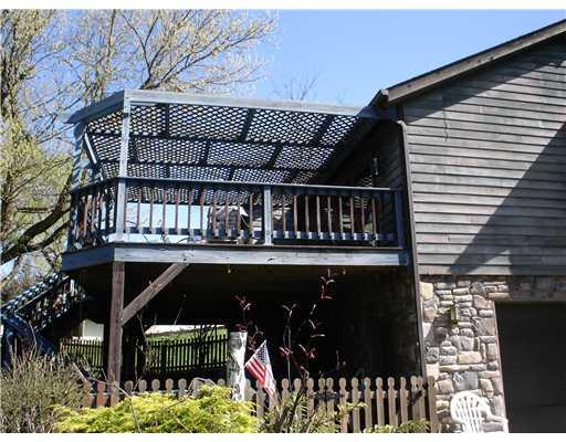 1670 Robbins Station Road North Huntingdon, PA 15642 - Photo 4 of 16 Patio/Deck.