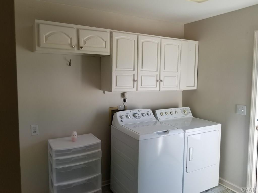 547 Ownley Road Elizabeth City, NC 27909 - Photo 16 of 56 Utility room / mud room