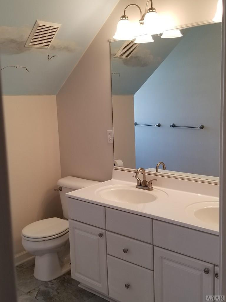 547 Ownley Road Elizabeth City, NC 27909 - Photo 30 of 56 Upstairs hall bath with dual sinks