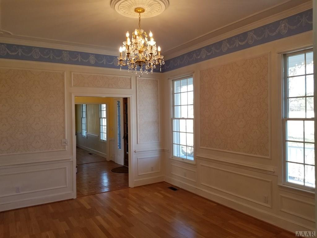 547 Ownley Road Elizabeth City, NC 27909 - Photo 8 of 56 Large dining room