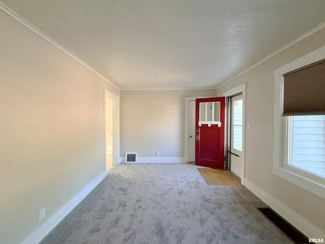 $139,000 | 1002 East Samuel Avenue, Peoria Heights, IL 61616