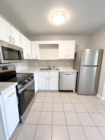 $1,025 | 111 Ballygar Street, Unit 5, Clarksville, TN 37043