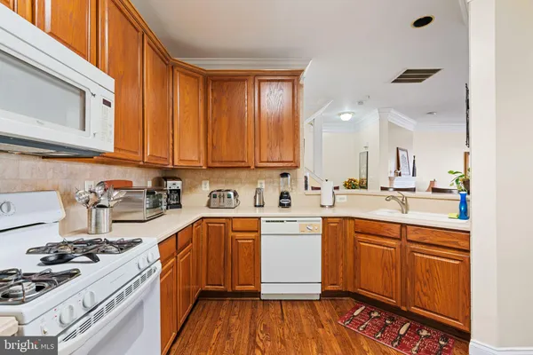 $800,000 | 5115 O'Neill Lane, Alexandria, VA 22304