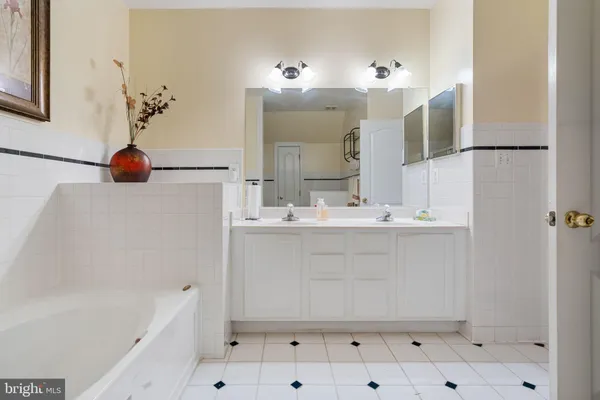 $800,000 | 5115 O'Neill Lane, Alexandria, VA 22304