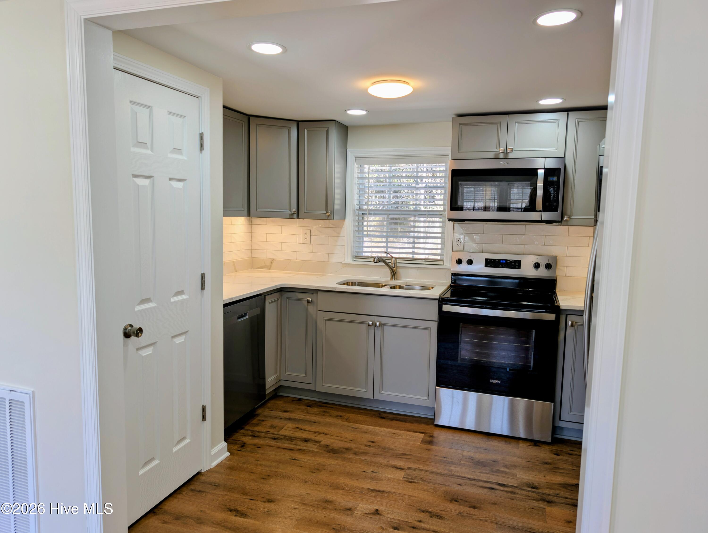 1040 Cedar Grove Road Southwest Supply, NC 28462 - Photo 5 of 16 6051b160-f1e5-4cc8-8d8d-94e00e951a95~1