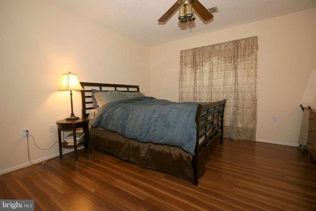 Bedroom (Master)