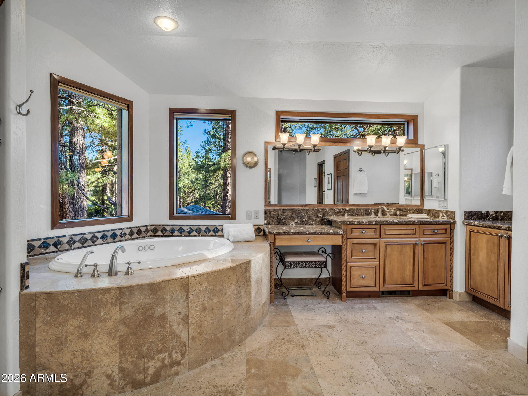 4384 Griffiths Spring Flagstaff, AZ 86005 - Photo 13 of 60 Primary Bathroom