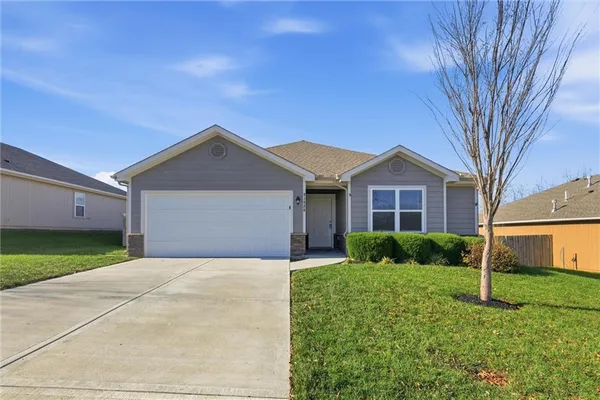 $342,500 | 21826 South Franklin Street, Spring Hill, KS 66083