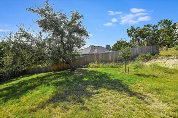 $2,200 | 3203 Burnside Circle, Lago Vista, TX 78645