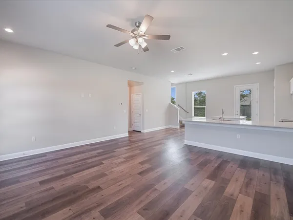 $2,200 | 3203 Burnside Circle, Lago Vista, TX 78645