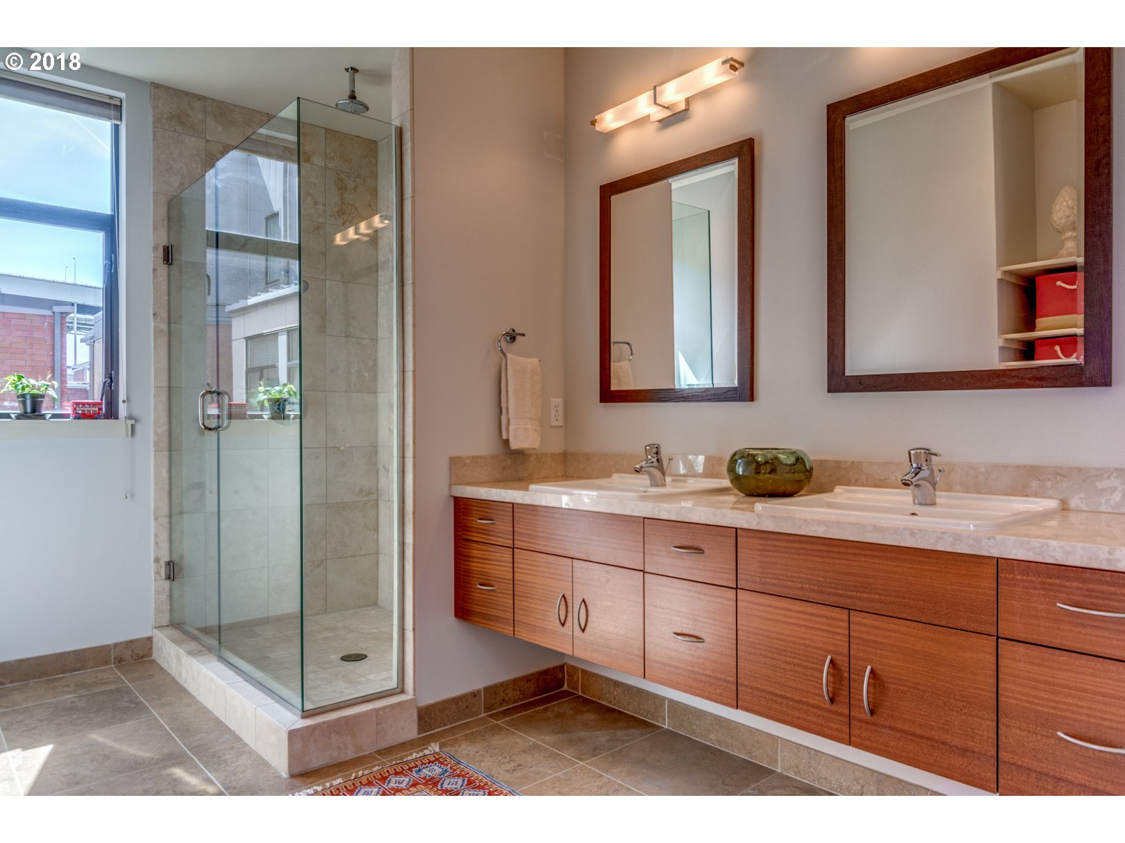 1662 Northwest Riverscape Street Portland, OR 97209 - Photo 16 of 32 Gallery Image 16