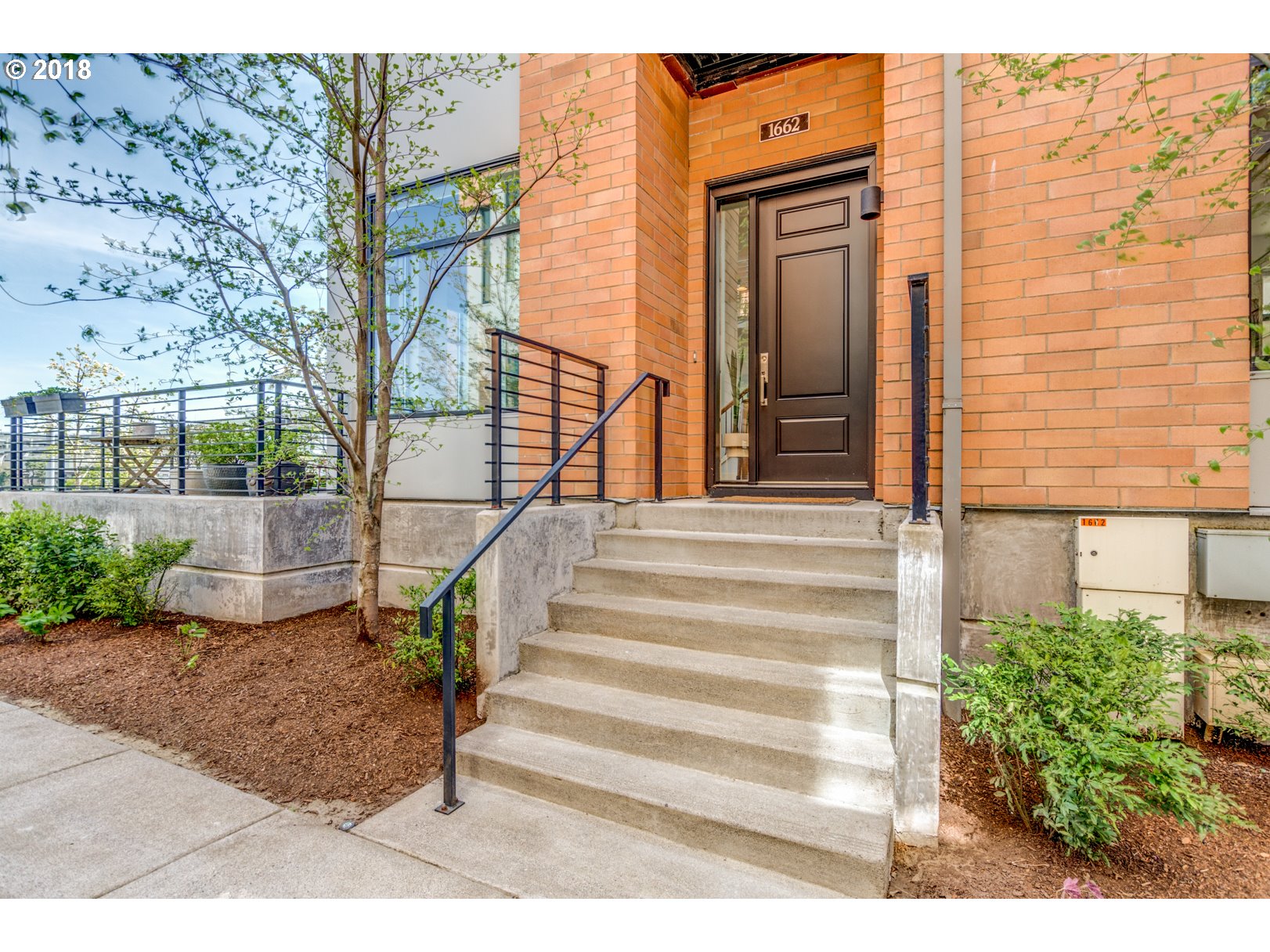 1662 Northwest Riverscape Street Portland, OR 97209 - Photo 2 of 32 Gallery Image 2