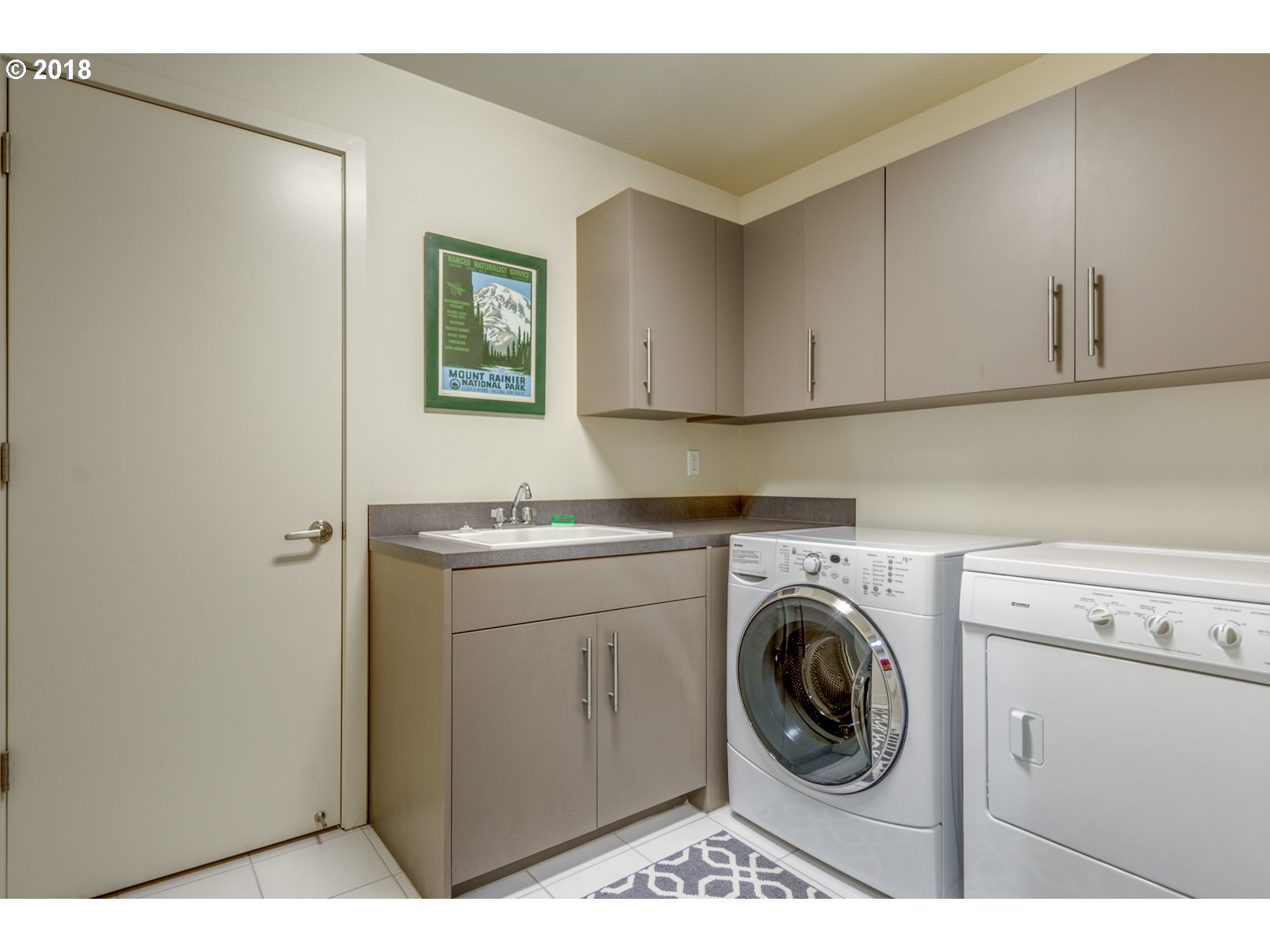 1662 Northwest Riverscape Street Portland, OR 97209 - Photo 26 of 32 Gallery Image 26