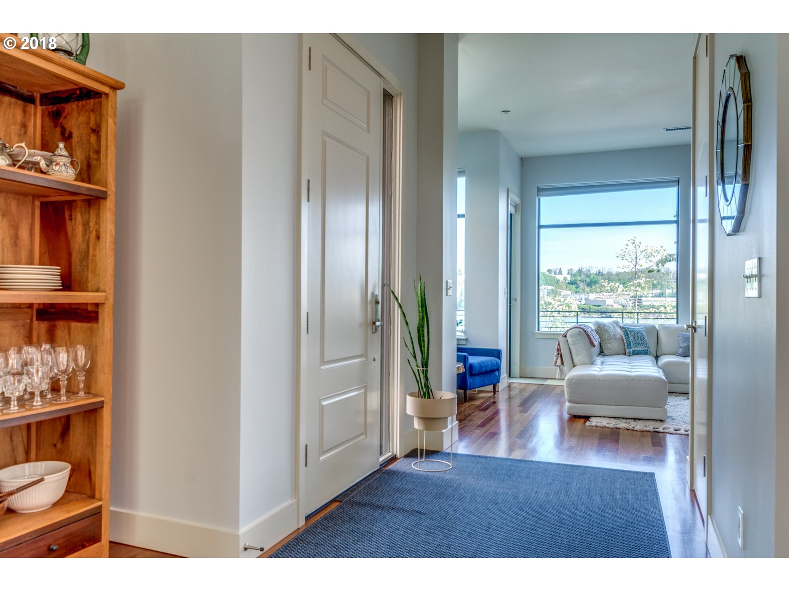 1662 Northwest Riverscape Street Portland, OR 97209 - Photo 4 of 32 Gallery Image 4