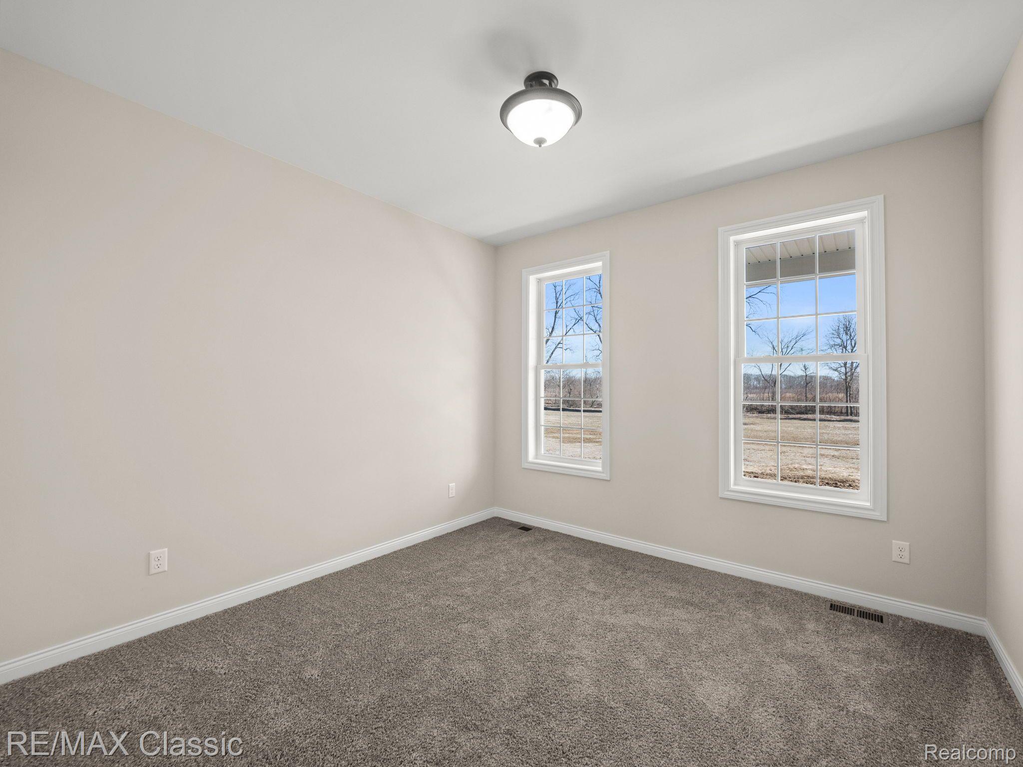 33185 McCann Road Rockwood, MI 48173 - Photo 15 of 24 Gallery Image 15
