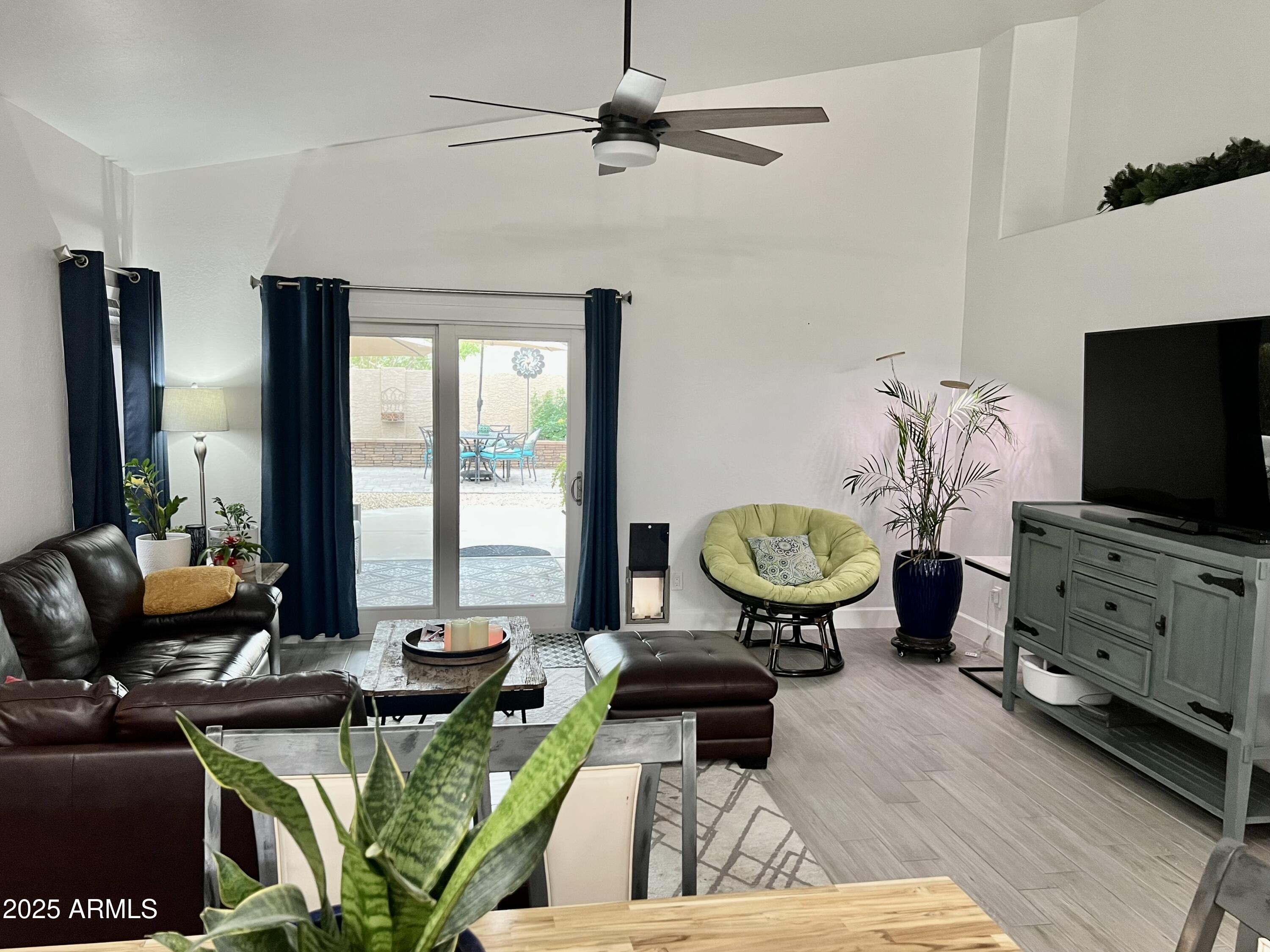 1233 East Redfield Road Phoenix, AZ 85022 - Photo 12 of 49 IMG_3577