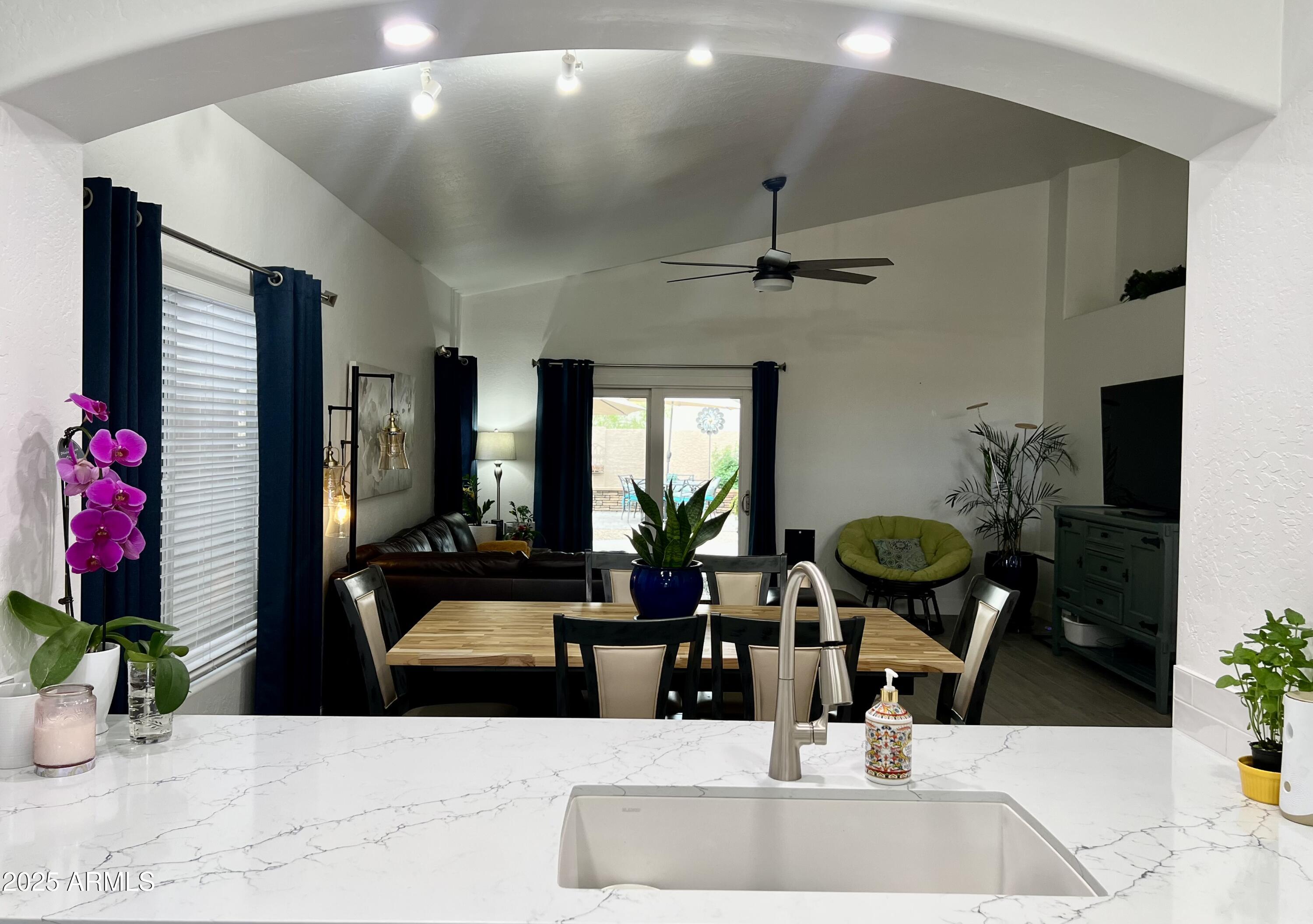 1233 East Redfield Road Phoenix, AZ 85022 - Photo 19 of 49 IMG_3555