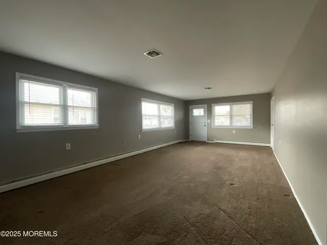 $1,900 | 554 Jamaica Boulevard, Toms River, NJ 08757