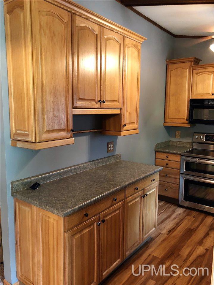16 Partridge Lane Ishpeming, MI 49849 - Photo 4 of 34
