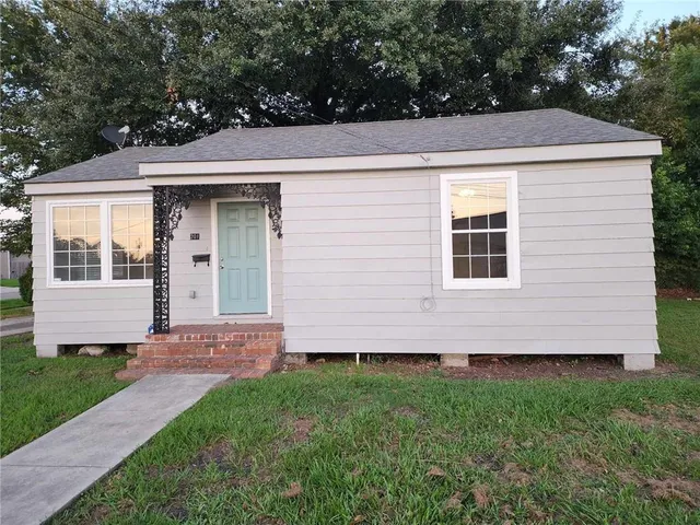 $1,500 | 201 North Howard Avenue, Metairie, LA 70003