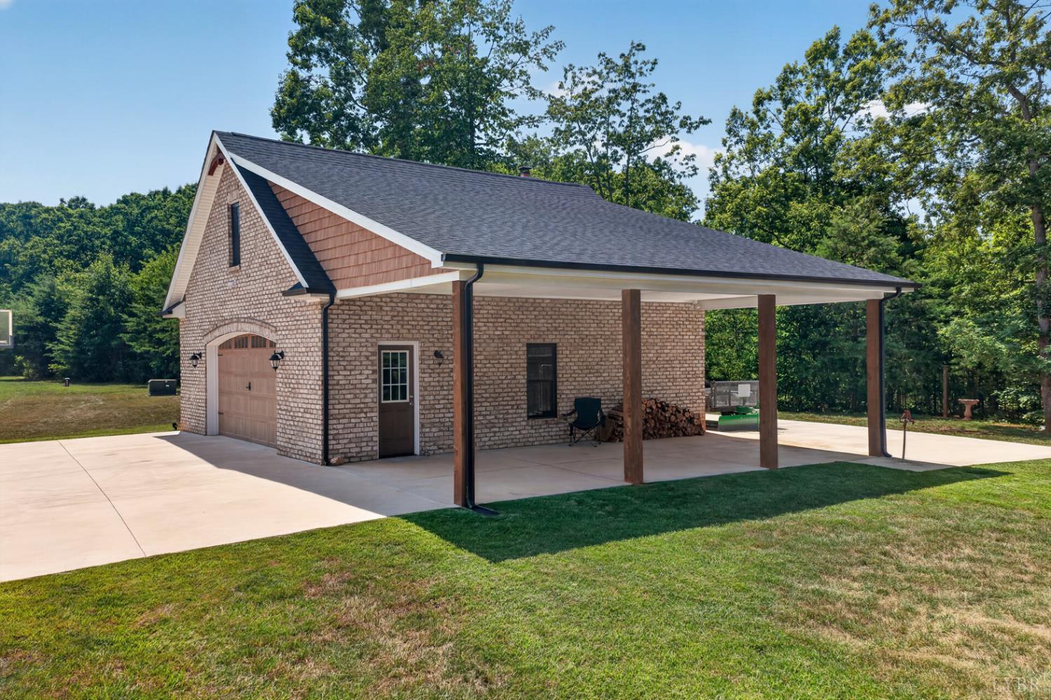 2558 Stonewall Road Concord, VA 24538 - Photo 7 of 84