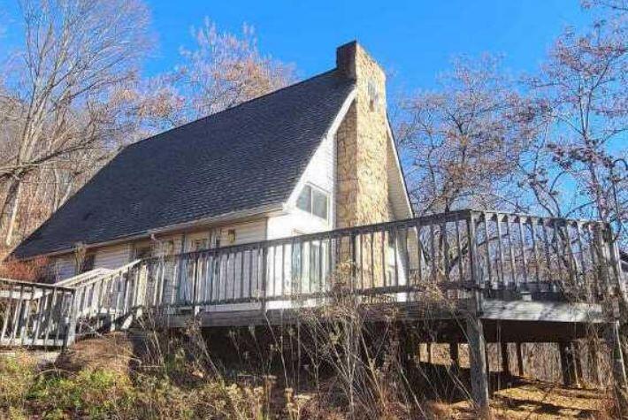 399 Old Brook Road Vinton, VA 24179 - Photo 1 of 6 Front