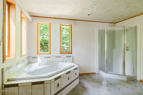 $995,000 | 17 Memory Lane, Hillsdale, NY 12529
