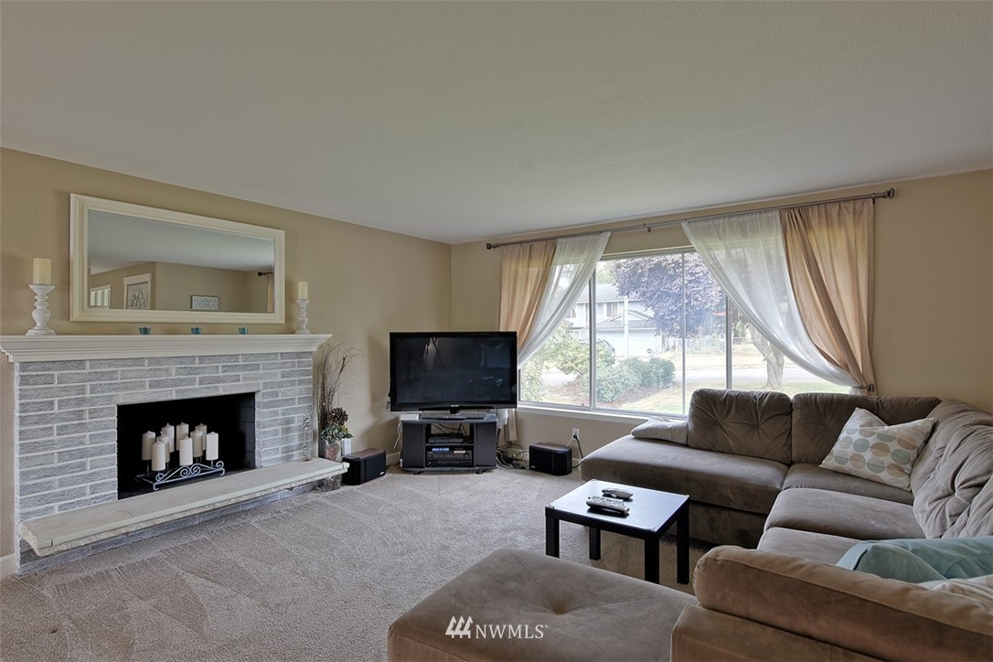 318 217th Place Southwest Bothell, WA 98021 - Photo 2 of 22