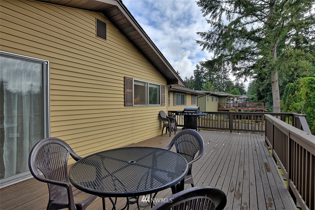 318 217th Place Southwest Bothell, WA 98021 - Photo 20 of 22