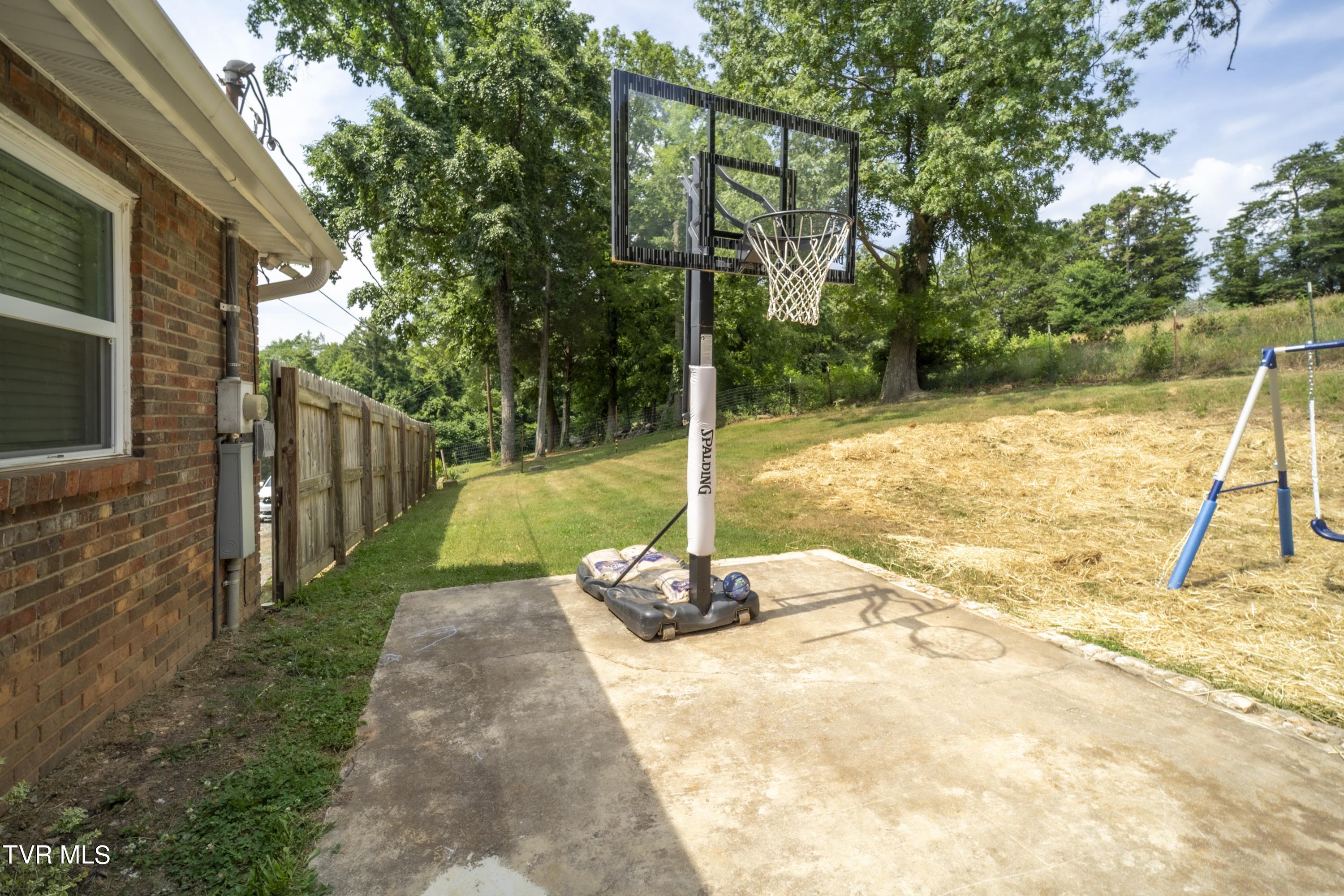 608 Briggs Road Dandridge, TN 37725 - Photo 54 of 78 A7309451-HDR