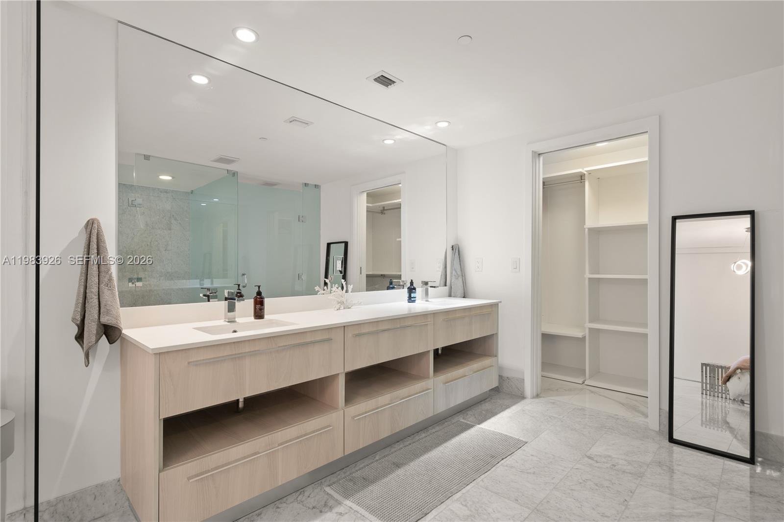 3131 Northeast 7th Avenue, Unit 1202 Miami, FL 33137 - Photo 21 of 37