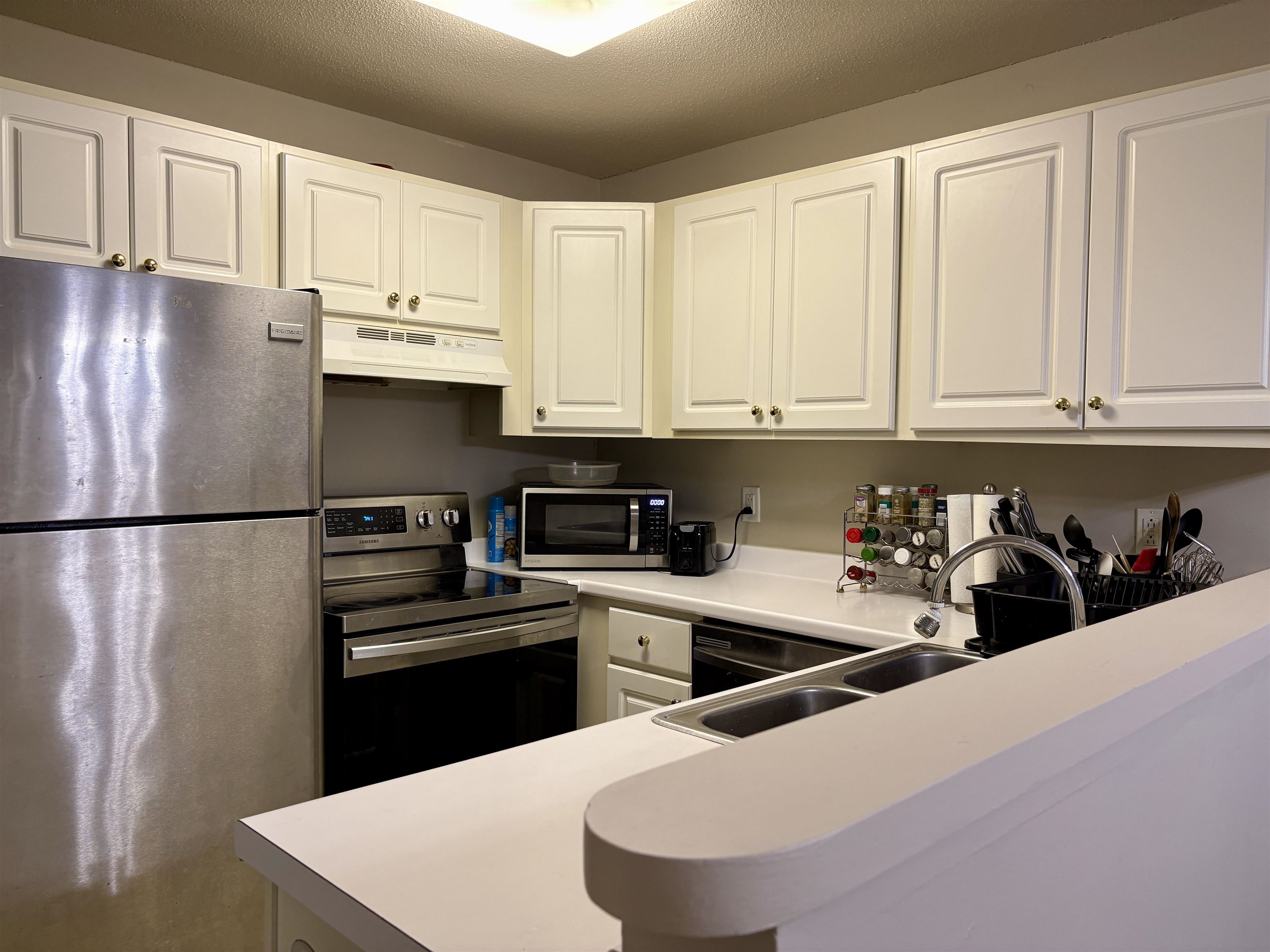35 Seminary Hill Road, Unit 31 Lebanon, NH 03784 - Photo 4 of 21