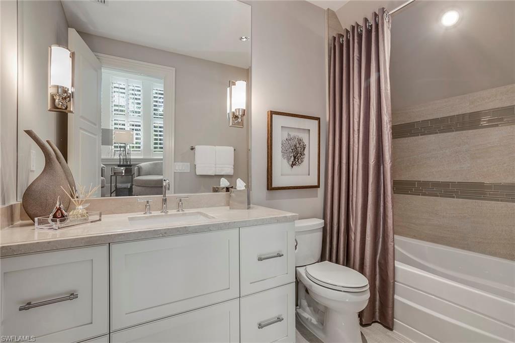 32 6th Street South Naples, FL 34102 - Photo 31 of 37