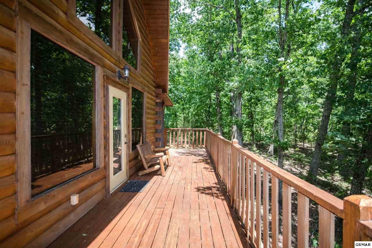 645 Cedar Road Pigeon Forge, TN 37863 - Photo 2 of 19