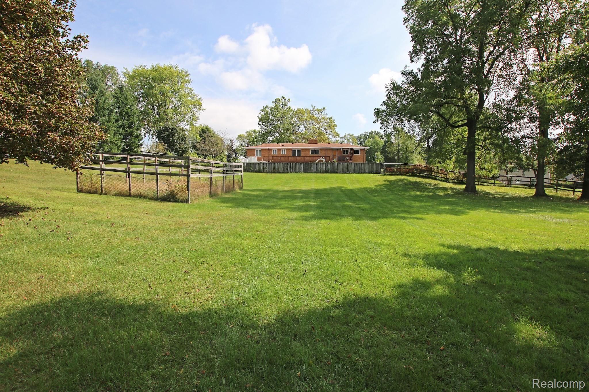 3700 Rohr Road Lake Orion, MI 48359 - Photo 53 of 55 53) Back of House.jpg