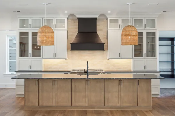 $3,299,000 | 3917 Delinger Dr Mount, Mount Pleasant, SC 29466