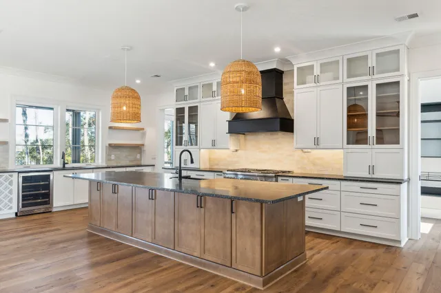 $3,299,000 | 3917 Delinger Dr Mount, Mount Pleasant, SC 29466