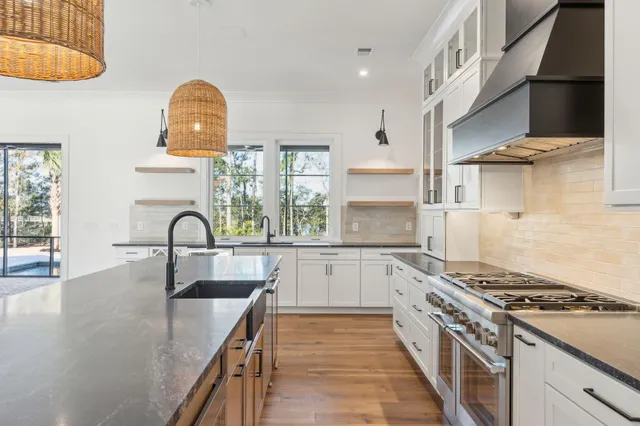 $3,299,000 | 3917 Delinger Dr Mount, Mount Pleasant, SC 29466