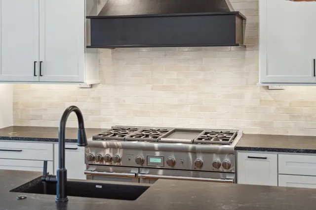 $3,299,000 | 3917 Delinger Dr Mount, Mount Pleasant, SC 29466